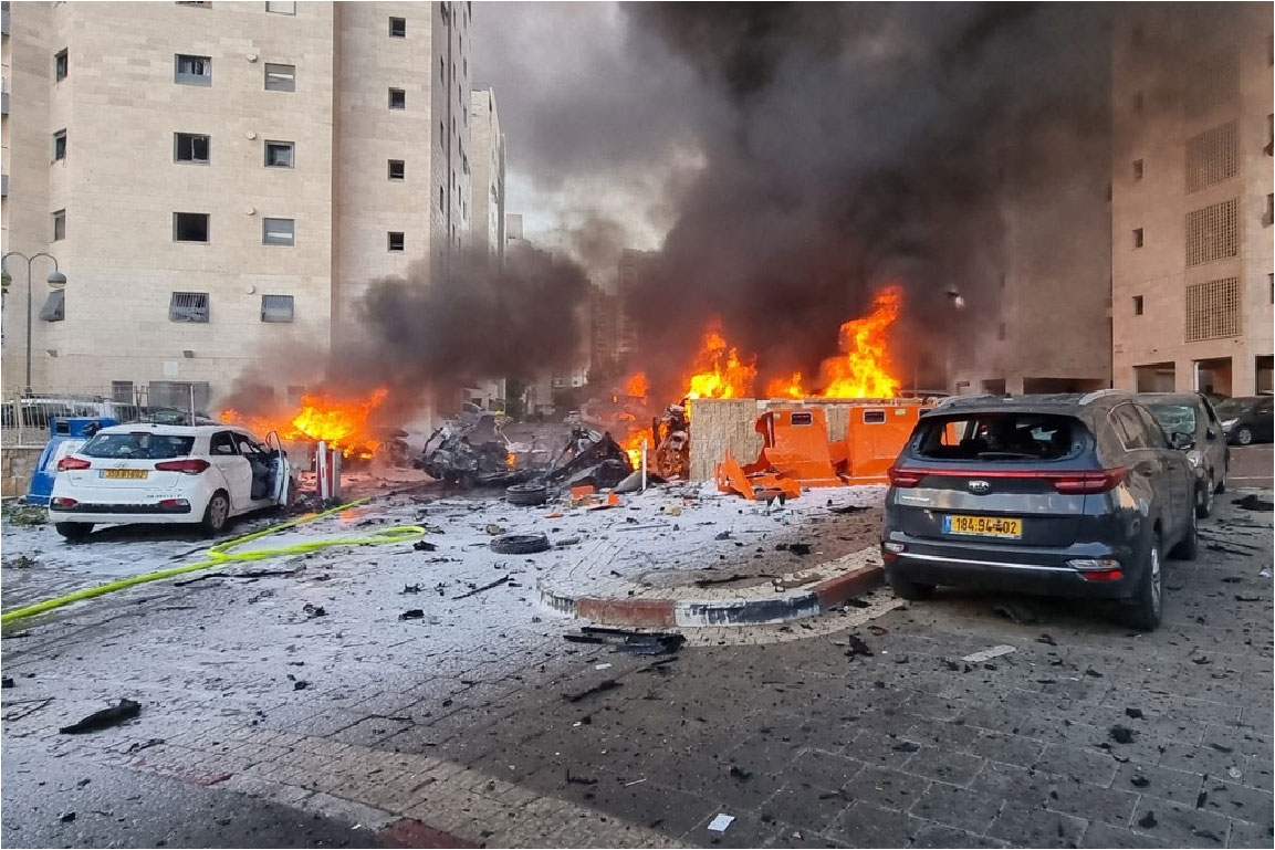 gunmen into Israeli territory